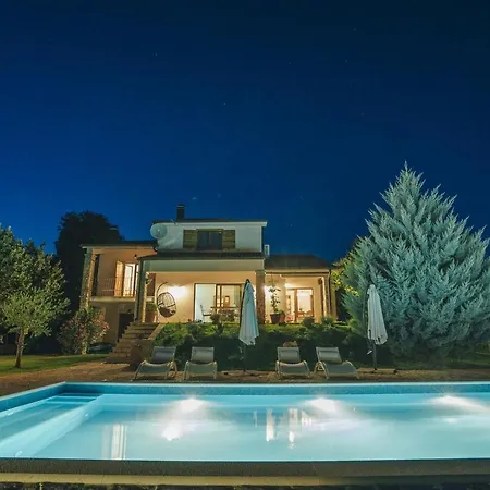 Ctim250/ Modern With Private Pool In Imotski -makarska, Ideal For 7 Persons Villa *