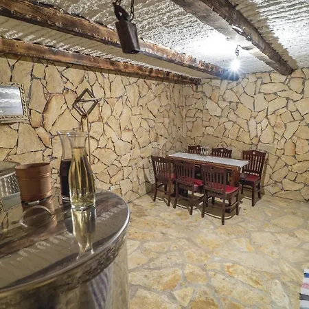 Ctim250/ Modern With Private Pool In Imotski -makarska, Ideal For 7 Persons Villa